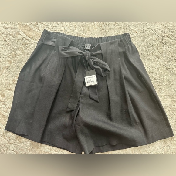 St. John Caviar Black Belted High-Rise Shorts XL - Picture 6 of 9